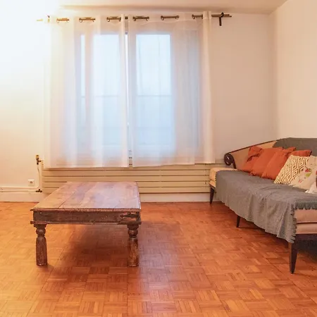 2 Bedrooms 60m2 Near Rer A *